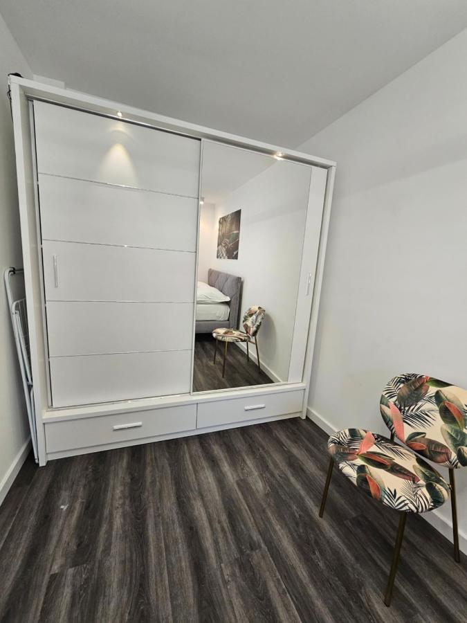 Galaxy Apartments 2 สวูพสค์ ภายนอก รูปภาพ